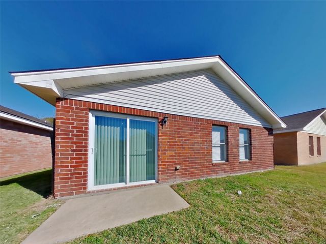 3131 Kelling Street, Houston, TX 77045