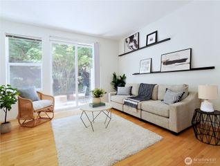 22609 42nd Place S #1-2, Kent, WA 98032