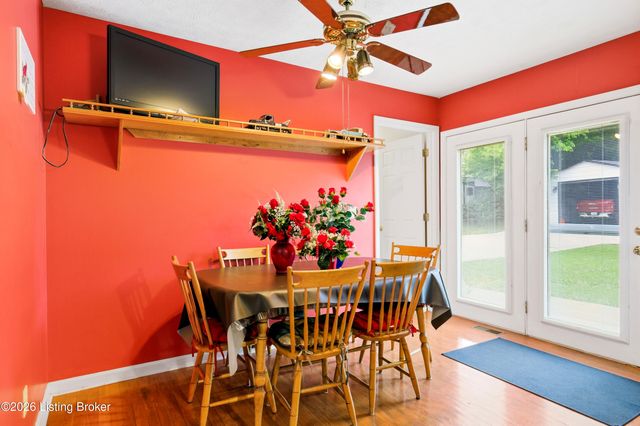 1050 Bells Ml Rd, Shepherdsville, KY 40165