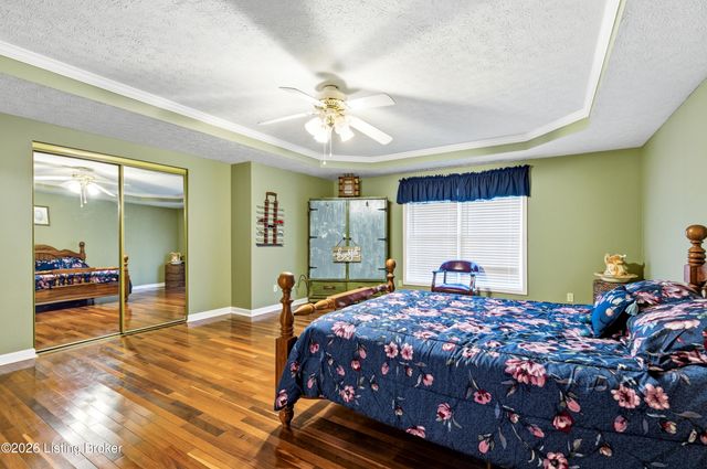 1050 Bells Ml Rd, Shepherdsville, KY 40165