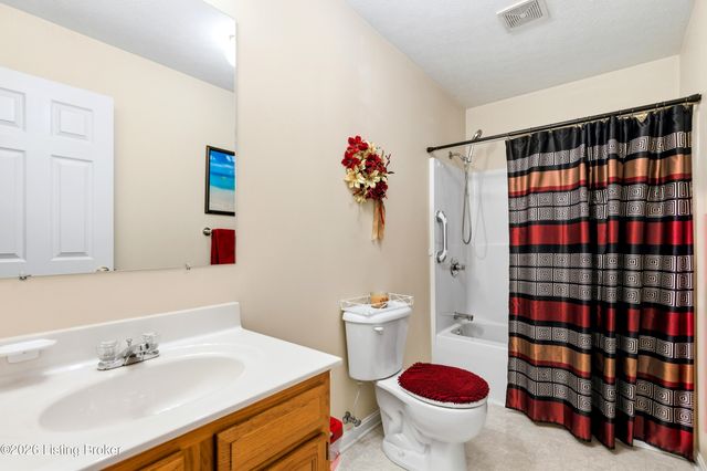 1050 Bells Ml Rd, Shepherdsville, KY 40165