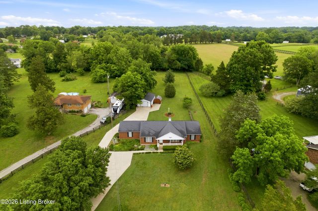1050 Bells Ml Rd, Shepherdsville, KY 40165