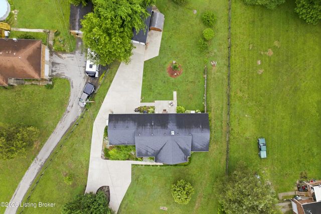 1050 Bells Ml Rd, Shepherdsville, KY 40165