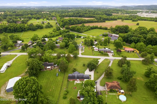 1050 Bells Ml Rd, Shepherdsville, KY 40165