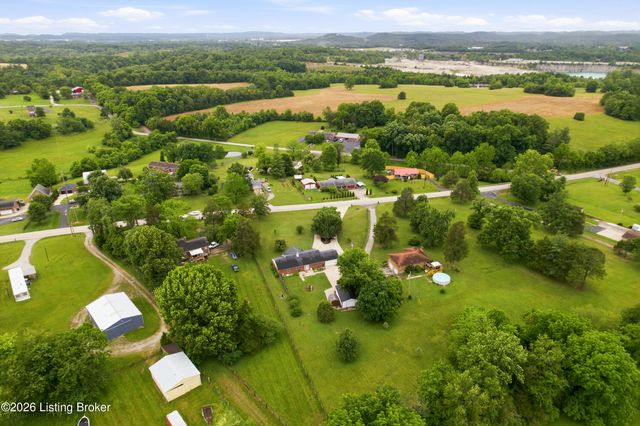1050 Bells Ml Rd, Shepherdsville, KY 40165
