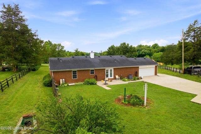 1050 Bells Ml Rd, Shepherdsville, KY 40165