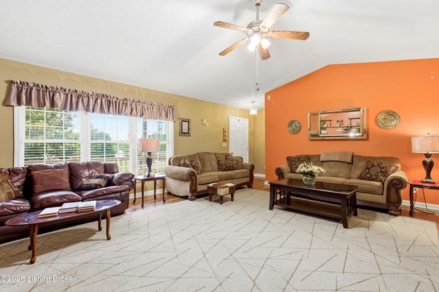 1050 Bells Ml Rd, Shepherdsville, KY 40165