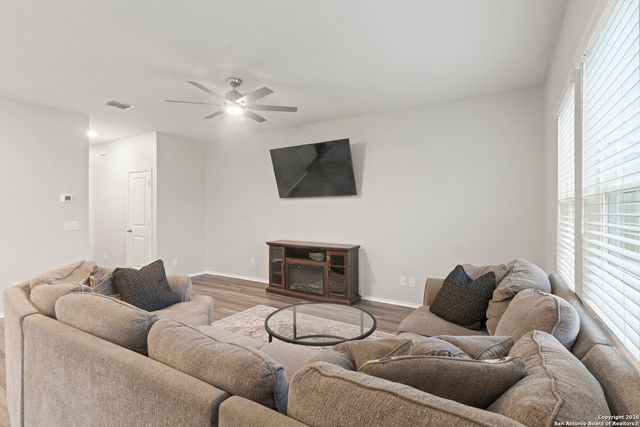 13517 Sunrise Meadow, St Hedwig, TX 78152