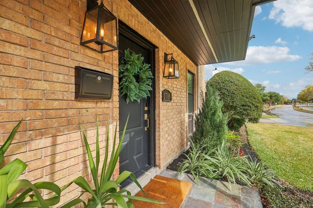 1709 San Sebastian Lane 1709, Houston, TX 77058