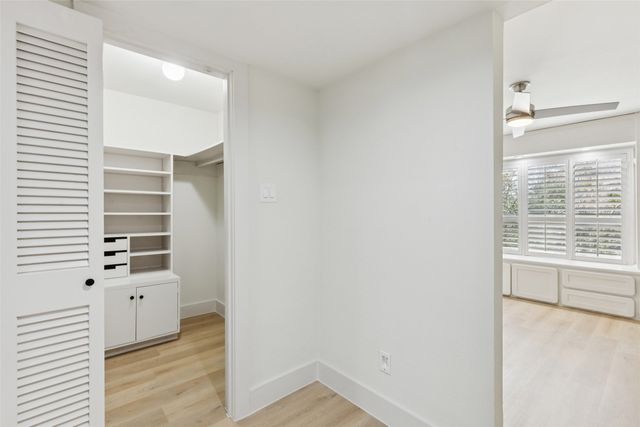 7506 W Northwest Highway 9, Dallas, TX 75225