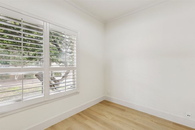 7506 W Northwest Highway 9, Dallas, TX 75225