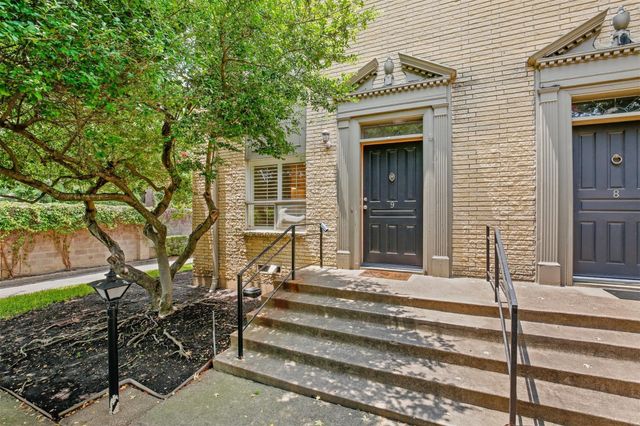 7506 W Northwest Highway 9, Dallas, TX 75225