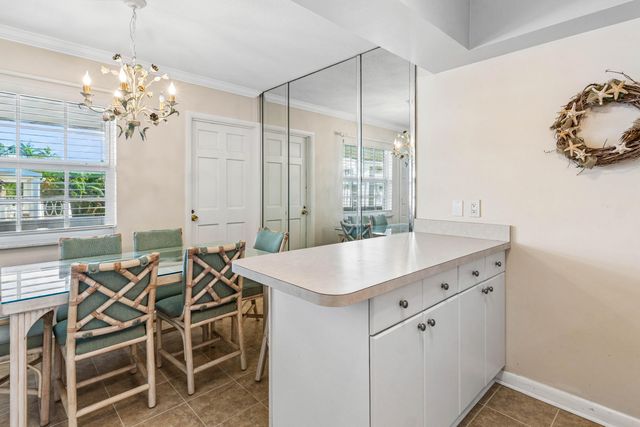 5505 N Ocean Boulevard 8-204, Ocean Ridge, FL 33435