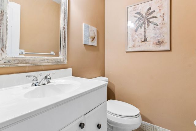 5505 N Ocean Boulevard 8-204, Ocean Ridge, FL 33435