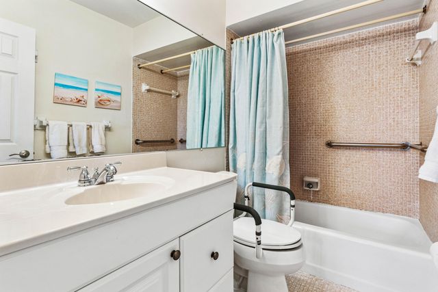 5505 N Ocean Boulevard 8-204, Ocean Ridge, FL 33435