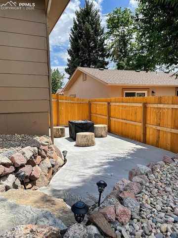 424 Redwood Drive, Colorado Springs, CO 80907