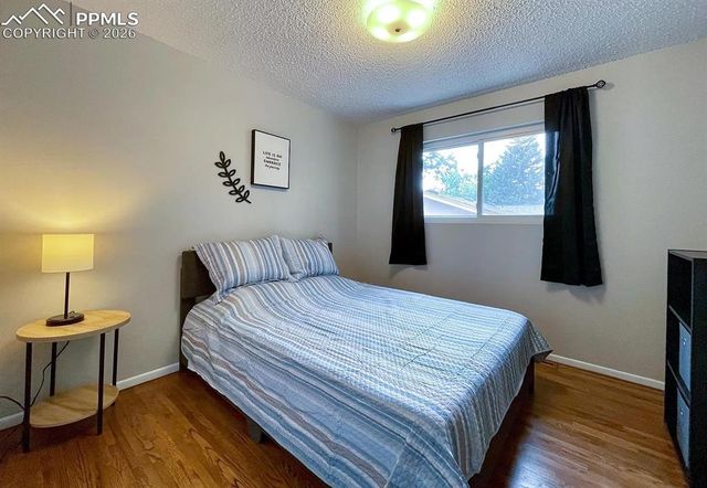 424 Redwood Drive, Colorado Springs, CO 80907