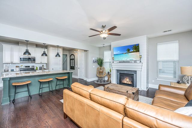 616 Long Meadow Street, Summerville, SC 29486