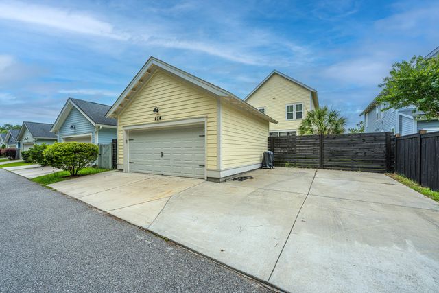 616 Long Meadow Street, Summerville, SC 29486