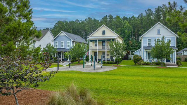 616 Long Meadow Street, Summerville, SC 29486