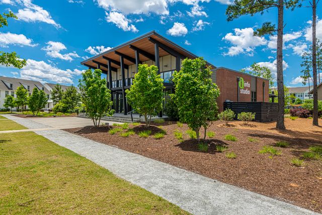 616 Long Meadow Street, Summerville, SC 29486