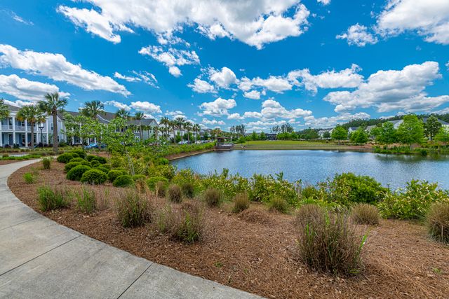 616 Long Meadow Street, Summerville, SC 29486