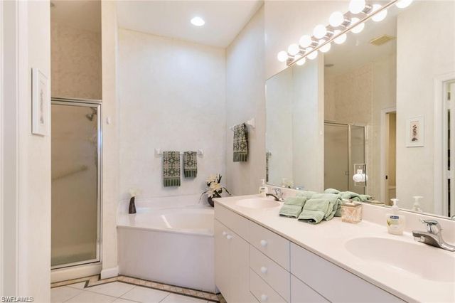 2383 Ravenna BLVD PH 202, Naples, FL 34109