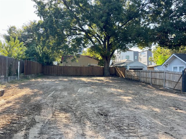 2210 Lucas Drive, Dallas, TX 75219