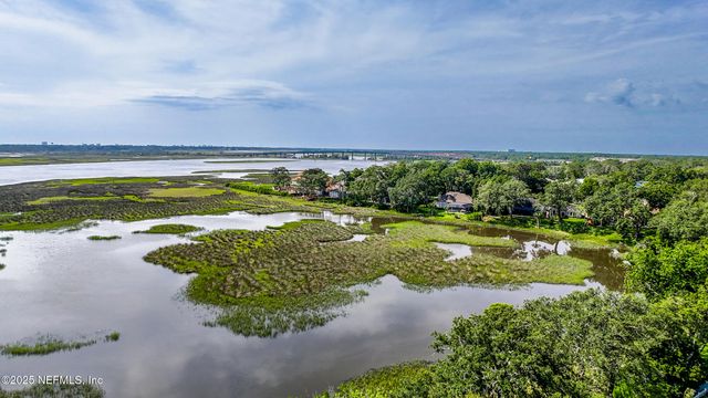 13833 ADMIRALS BEND Drive, Jacksonville, FL 32225
