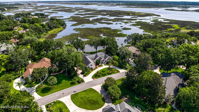 13833 ADMIRALS BEND Drive, Jacksonville, FL 32225