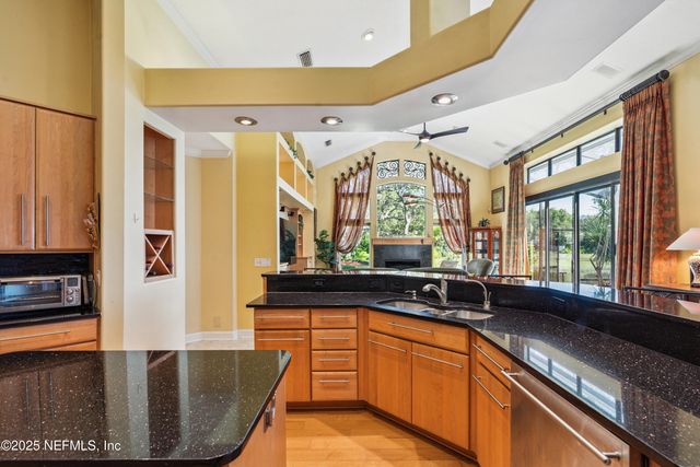 13833 ADMIRALS BEND Drive, Jacksonville, FL 32225