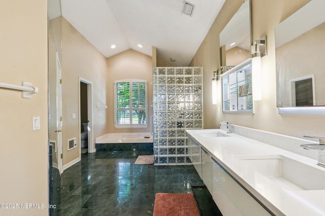 13833 ADMIRALS BEND Drive, Jacksonville, FL 32225