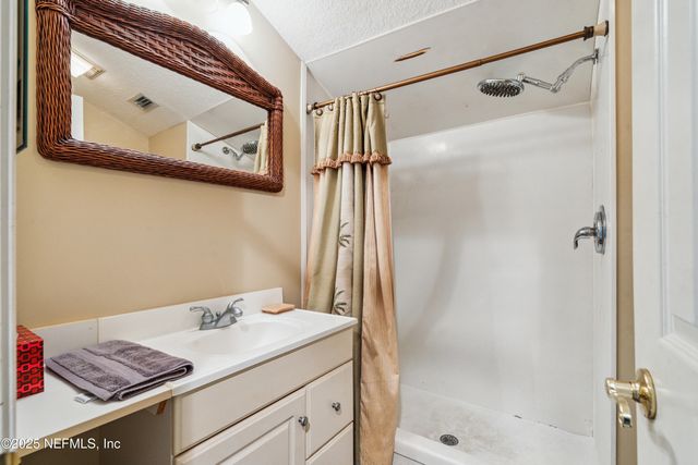 13833 ADMIRALS BEND Drive, Jacksonville, FL 32225