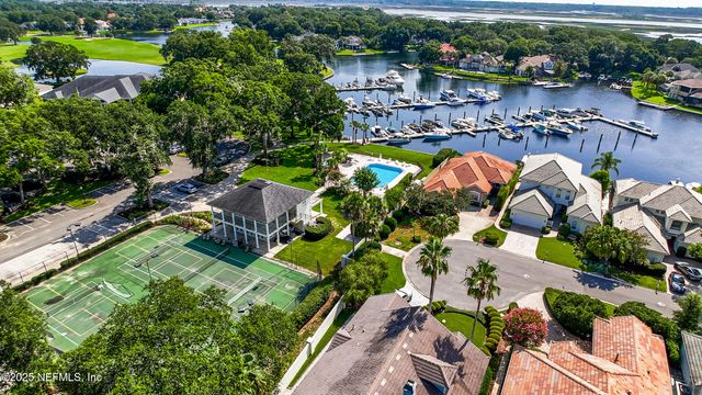 13833 ADMIRALS BEND Drive, Jacksonville, FL 32225