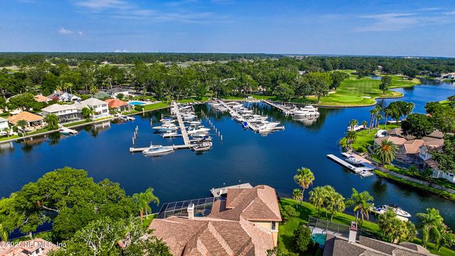 13833 ADMIRALS BEND Drive, Jacksonville, FL 32225