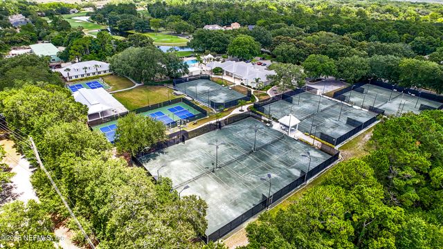 13833 ADMIRALS BEND Drive, Jacksonville, FL 32225