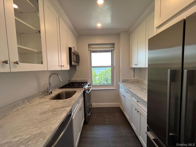 555 Broadway 5C, Hastings-on-hudson, NY 10706