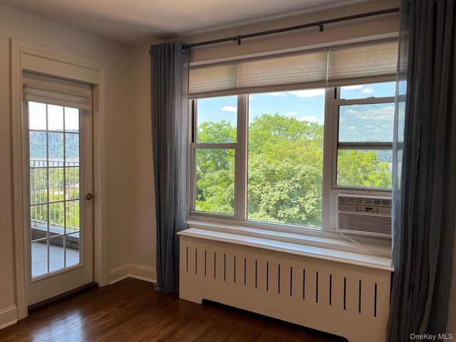 555 Broadway 5C, Hastings-on-hudson, NY 10706