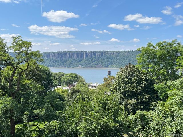 555 Broadway 5C, Hastings-on-hudson, NY 10706