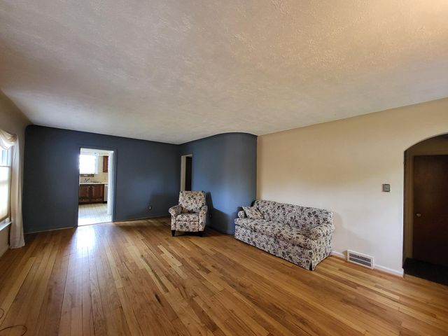 8969 Ruth Avenue, Allen Park City, MI 48101