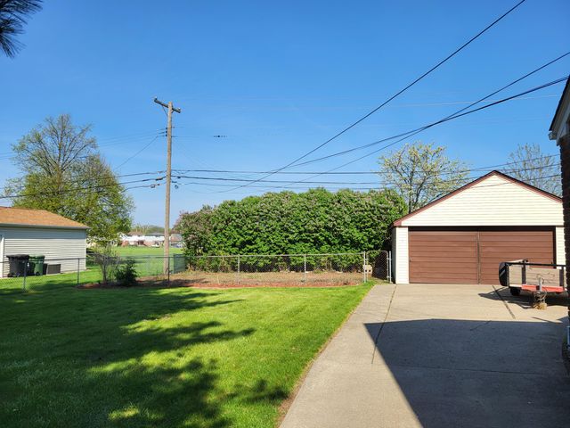 8969 Ruth Avenue, Allen Park City, MI 48101