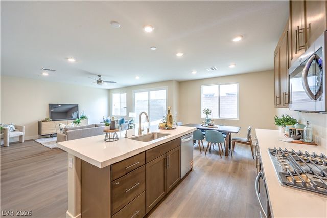 7612 Gage Falls Lane, North Las Vegas, NV 89084