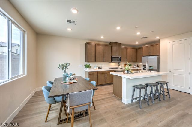 7612 Gage Falls Lane, North Las Vegas, NV 89084
