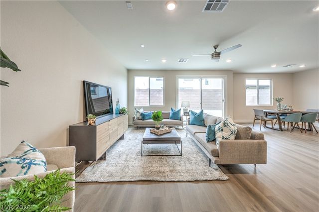 7612 Gage Falls Lane, North Las Vegas, NV 89084