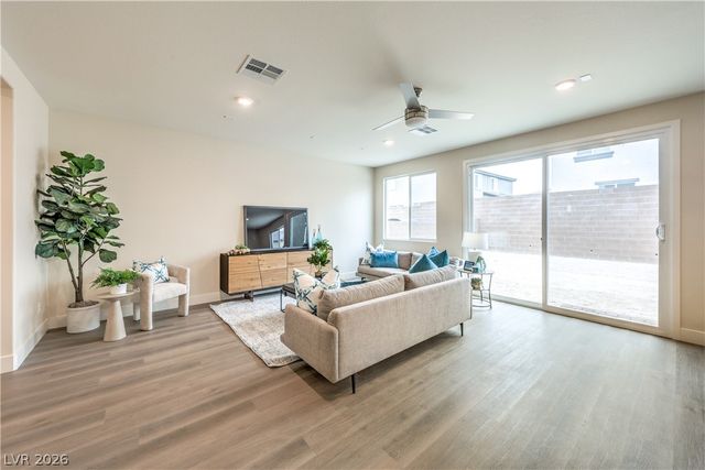 7612 Gage Falls Lane, North Las Vegas, NV 89084