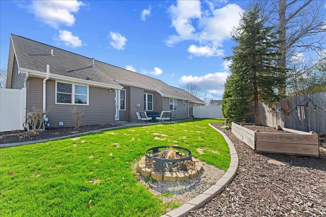 2101 TENMILE DRIVE, De Pere, WI 54115