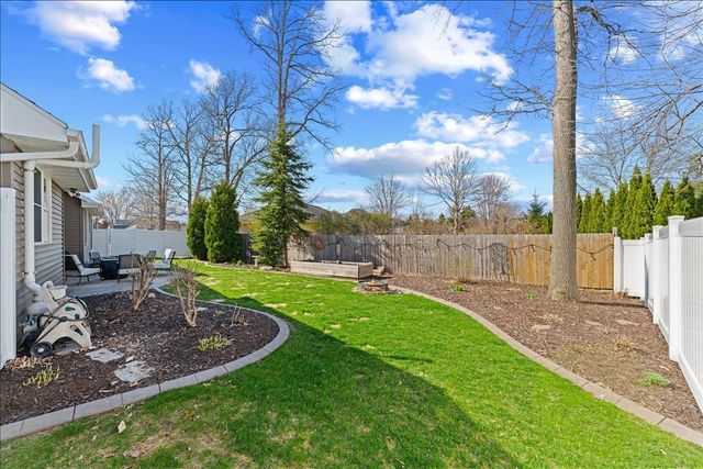2101 TENMILE DRIVE, De Pere, WI 54115