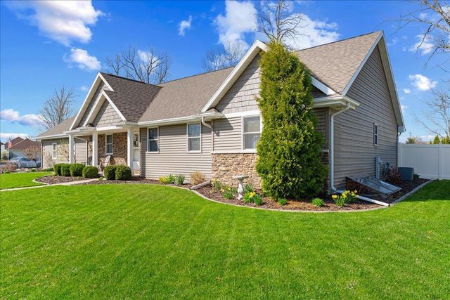 2101 TENMILE DRIVE, De Pere, WI 54115
