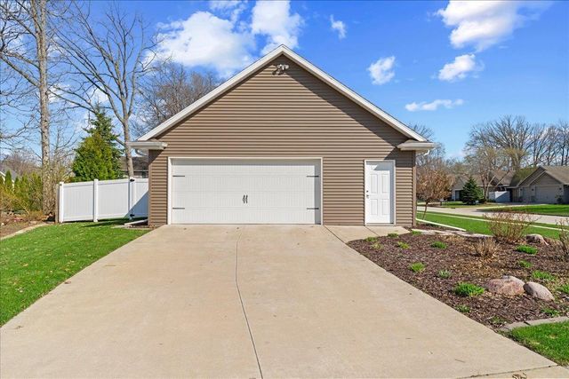 2101 TENMILE DRIVE, De Pere, WI 54115