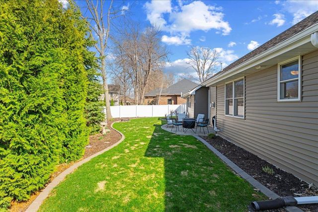 2101 TENMILE DRIVE, De Pere, WI 54115
